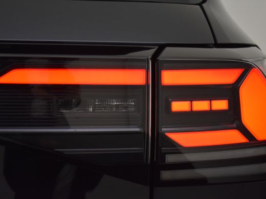 Volkswagen T-Cross Volkswagen Life Edition | 'App-Connect' draadloze smartphone integratie | Achterlichten LED | Afs... ActivLease financial lease