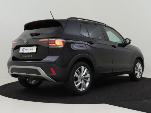 Volkswagen T-Cross Volkswagen Life Edition | 'App-Connect' draadloze smartphone integratie | Achterlichten LED | Afs... ActivLease financial lease