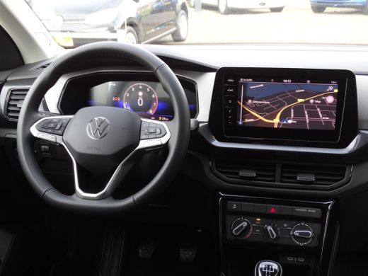 Volkswagen T-Cross Volkswagen Life Edition | 'App-Connect' draadloze smartphone integratie | Achterlichten LED | Afs... ActivLease financial lease