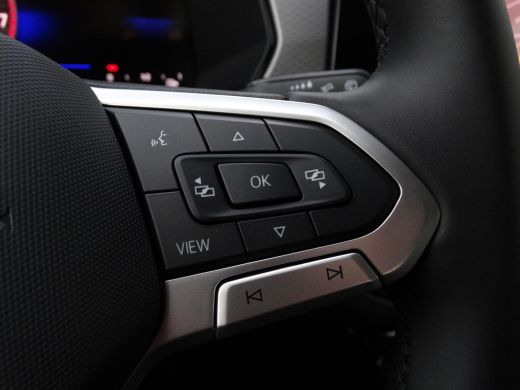 Volkswagen T-Cross Volkswagen Life Edition | 'App-Connect' draadloze smartphone integratie | Achterlichten LED | Afs... ActivLease financial lease