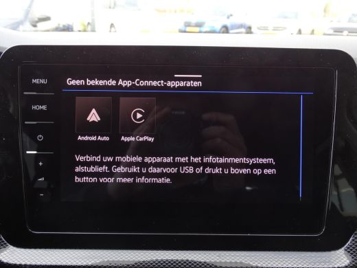 Volkswagen T-Cross Volkswagen Life Edition | 'App-Connect' draadloze smartphone integratie | Achterlichten LED | Afs... ActivLease financial lease