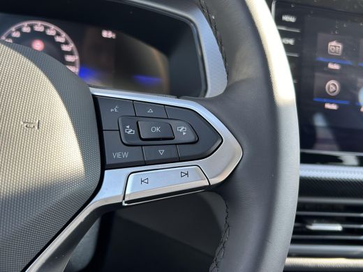 Volkswagen T-Cross Volkswagen Life Edition | 'App-Connect' draadloze smartphone integratie | Achterlichten LED | Afs... ActivLease financial lease