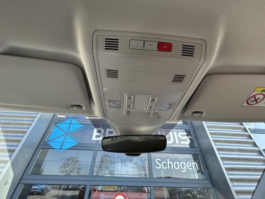 Volkswagen T-Cross Volkswagen Life Edition | 'App-Connect' draadloze smartphone integratie | Achterlichten LED | Afs... ActivLease financial lease