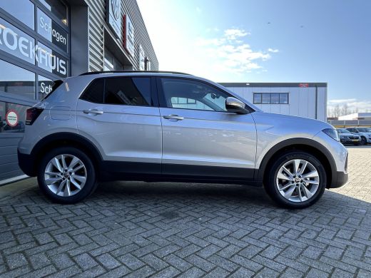 Volkswagen T-Cross Volkswagen Life Edition | 'App-Connect' draadloze smartphone integratie | Achterlichten LED | Afs... ActivLease financial lease