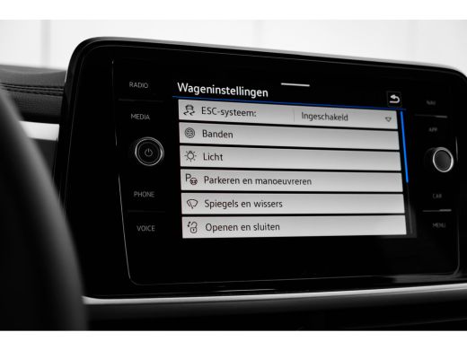 Volkswagen T-Roc Life Edition | 'App-Connect' draadloze smartphone integratie | 'App-Connect' smartphone integrati... ActivLease financial lease