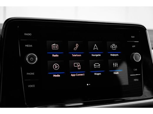 Volkswagen T-Roc Life Edition | 'App-Connect' draadloze smartphone integratie | 'App-Connect' smartphone integrati... ActivLease financial lease