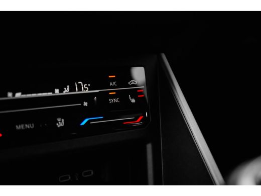 Volkswagen Taigo R-Line Edition | 'App-Connect' draadloze smartphone integratie | Achterlichten LED | Aircondition... ActivLease financial lease