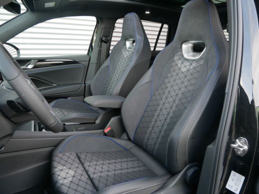 Volkswagen Tiguan R-Line Edition - eHybrid | 'App-Connect' draadloze smartphone integratie | Afstandscontrolesystee... ActivLease financial lease