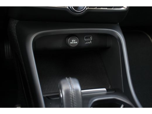 Volvo  XC40 1.5 T3 BUSINESS PRO AUTOMAAT | LEDER | LED | STOELVERWARMING | NAVI | CLIMA  | ORIGINEEL NL! | DE... ActivLease financial lease
