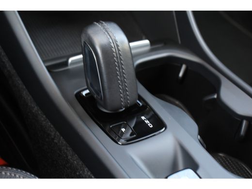 Volvo  XC40 1.5 T3 BUSINESS PRO AUTOMAAT | LEDER | LED | STOELVERWARMING | NAVI | CLIMA  | ORIGINEEL NL! | DE... ActivLease financial lease