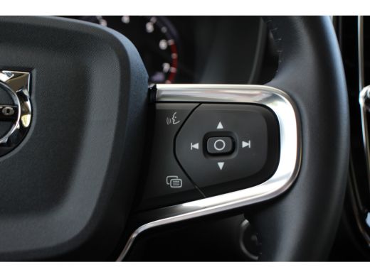 Volvo  XC40 1.5 T3 BUSINESS PRO AUTOMAAT | LEDER | LED | STOELVERWARMING | NAVI | CLIMA  | ORIGINEEL NL! | DE... ActivLease financial lease