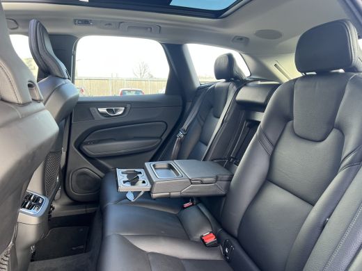 Volvo  XC60 Volvo B5 Business Pro | Luchtvering | Panoramadak | 360 Camera | Harman/Kardon | Leder | Adaptive... ActivLease financial lease