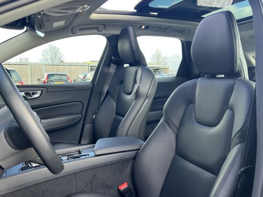 Volvo  XC60 Volvo B5 Business Pro | Luchtvering | Panoramadak | 360 Camera | Harman/Kardon | Leder | Adaptive... ActivLease financial lease