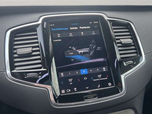 Volvo  XC90 Volvo T8 Plug-in hybrid AWD Ultra Dark | Luchtvering | Bowers&Wilkins | 360 Camera | Stoelventila... ActivLease financial lease