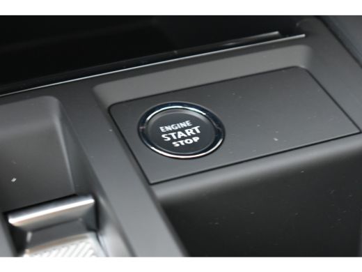 Citroën C5 Aircross Citroen 1.2 Hybrid 136 Max DEMO-DEAL! | Navigatie | Elektr. Stoelen | Adaptive Cruise | Stoelverw... ActivLease financial lease