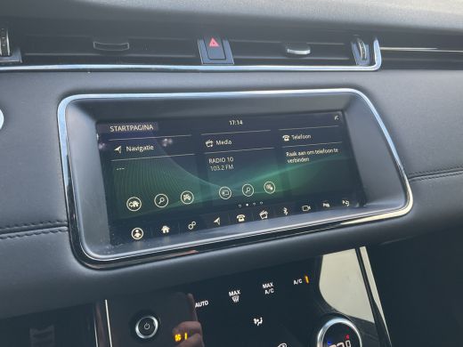 Land Rover Range Rover Evoque 2.0 P200 AWD R-Dynamic Pano.dak Leer Carplay ActivLease financial lease