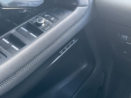 Land Rover Range Rover Evoque 2.0 P200 AWD R-Dynamic Pano.dak Leer Carplay ActivLease financial lease