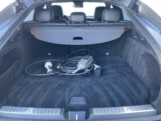 Mercedes GLC Coupé 300e 4MATIC AMG Pano/Schuif 360'cam Sfeer Nav Trekhaak Phev Business Solution Plug-In ActivLease financial lease