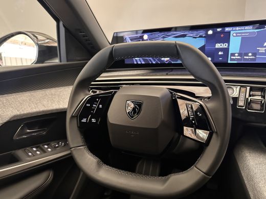 Peugeot 5008 Peugeot 1.2 Hybrid 136 Allure | Achteruitrijcamera | Airco separaat achter | Apple Carplay/Androi... ActivLease financial lease