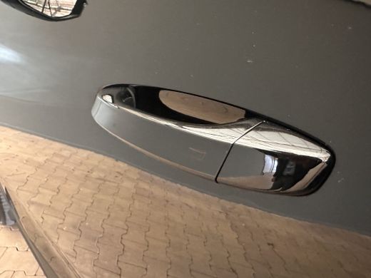 Peugeot 5008 Peugeot 1.2 Hybrid 136 Allure | Achteruitrijcamera | Airco separaat achter | Apple Carplay/Androi... ActivLease financial lease