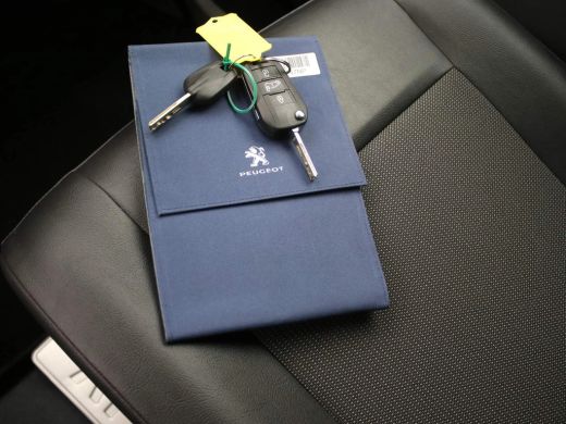 Peugeot Expert Peugeot 1.5 BlueHDI 100 Compact Profit+ | Airconditioning | Android auto | Apple carplay ActivLease financial lease