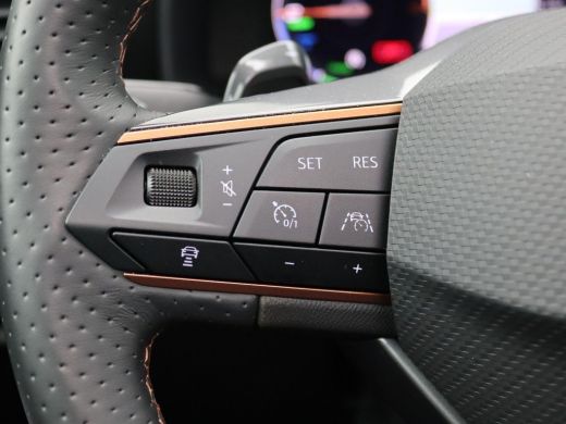 Seat Formentor 1.4 e-Hybrid Performance 204PK DSG achteruitrijcamera, side assist, keyless, full led, panoramada... ActivLease financial lease
