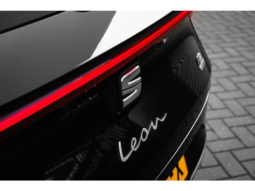 Seat Leon Sportstourer 1.5 TSI e-Hybrid 204PK FR PHEV First Edition | 18'' LMV | ACC | App-Connect | Direct Beschikbaar ... ActivLease financial lease