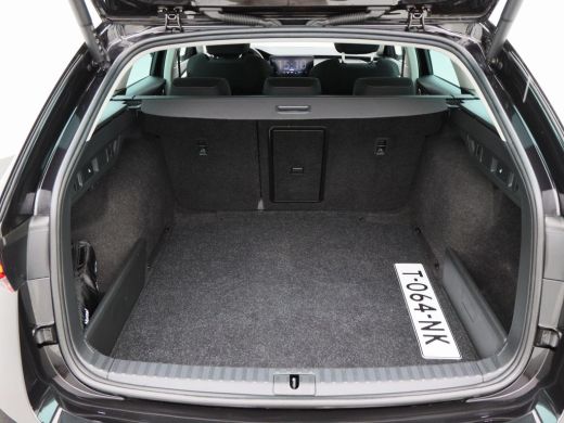 Skoda Octavia Combi 1.0 e-TSi 110 Pk Automaat Business Edition Plus | Trekhaak | Stoel Verwarming | Adaptive Cr... ActivLease financial lease