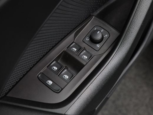 Skoda Octavia Combi 1.0 e-TSi 110 Pk Automaat Business Edition Plus | Trekhaak | Stoel Verwarming | Adaptive Cr... ActivLease financial lease