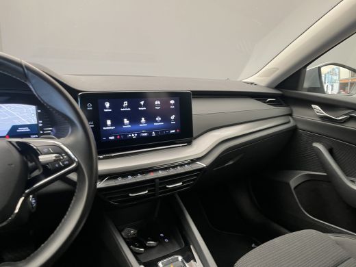 Skoda Octavia Combi 1.0 e-TSI Business Edition | Airco (automatisch) | Apple Carplay/Android Auto | Cruise control ActivLease financial lease