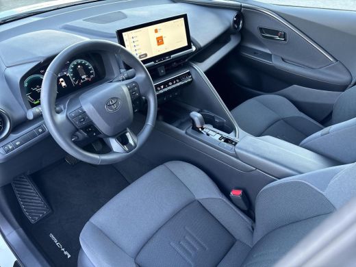 Toyota C-HR 2.0 Hybrid 200 Dynamic All-in prijs | Navigatie | Dode hoek waarschuwing ActivLease financial lease