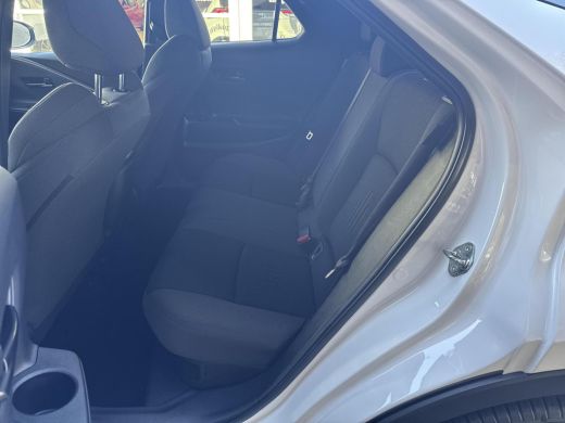 Toyota C-HR 2.0 Hybrid 200 First Edition | 06-10141018 Voor meer informatie ActivLease financial lease