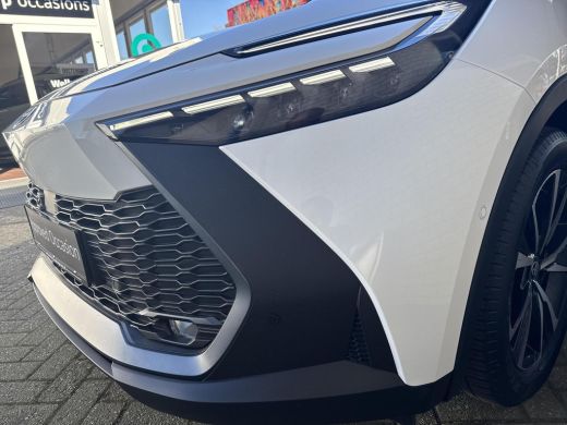 Toyota C-HR 2.0 Hybrid 200 First Edition | 06-10141018 Voor meer informatie ActivLease financial lease