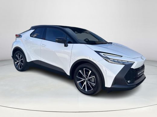 Toyota C-HR 2.0 Hybrid 200 First Edition | 06-10141018 Voor meer informatie ActivLease financial lease