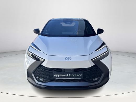 Toyota C-HR 2.0 Hybrid 200 First Edition | 06-10141018 Voor meer informatie ActivLease financial lease