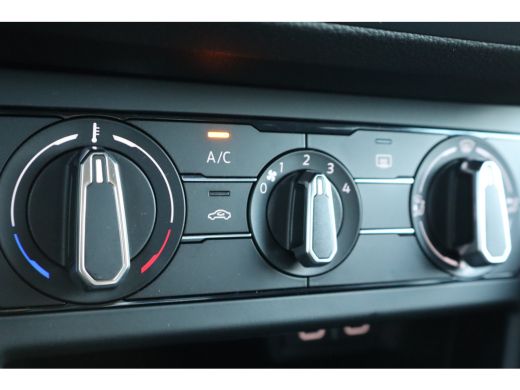 Volkswagen Polo Life Edition Inclusief &euro;2000,- inruilvoordeel | 'App-Connect' smartphone integratie | Buitenspieg... ActivLease financial lease