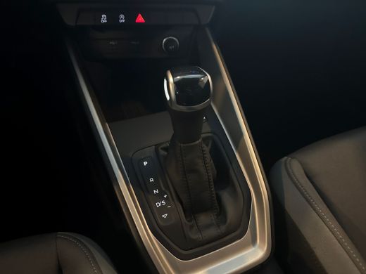 Audi A1 allstreet 30 TFSI 115pk s-tronic Advanced edition | Audi Sound | Getint glas | Sportstoelen verwarmd ActivLease financial lease