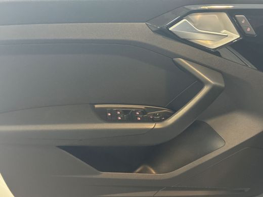 Audi A1 allstreet 30 TFSI 115pk s-tronic Advanced edition | Audi Sound | Getint glas | Sportstoelen verwarmd ActivLease financial lease