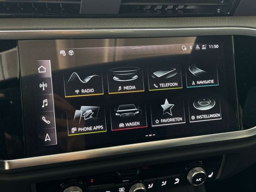 Audi Q3 Sportback 45 TFSI e S-Line / Achteruitrijcamera / Optiekpakket zwart / Panoramadak / Adaptive Cruise Control ActivLease financial lease