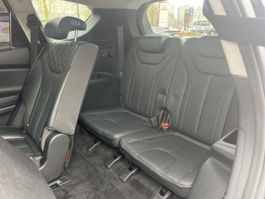 Hyundai Santa Fe 1.6 T-GDI HEV Premium 7p. | 3 JAAR GARANTIE | Apple Carplay/Android Auto | Cruise Control | DAB | ActivLease financial lease