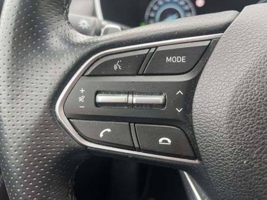 Hyundai Santa Fe 1.6 T-GDI HEV Premium 7p. | 3 JAAR GARANTIE | Apple Carplay/Android Auto | Cruise Control | DAB | ActivLease financial lease