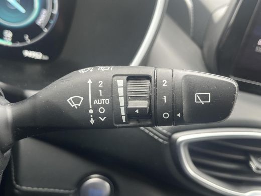 Hyundai Santa Fe 1.6 T-GDI HEV Premium 7p. | 3 JAAR GARANTIE | Apple Carplay/Android Auto | Cruise Control | DAB | ActivLease financial lease