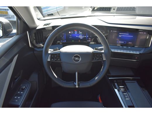 Opel Astra Sports Tourer Opel 1.6 Turbo Hybrid PHEV 180pk Automaat| Navigatie by App | Parkeersensoren | Cli... ActivLease financial lease