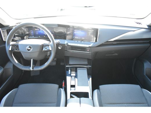 Opel Astra Sports Tourer Opel 1.6 Turbo Hybrid PHEV 180pk Automaat| Navigatie by App | Parkeersensoren | Cli... ActivLease financial lease
