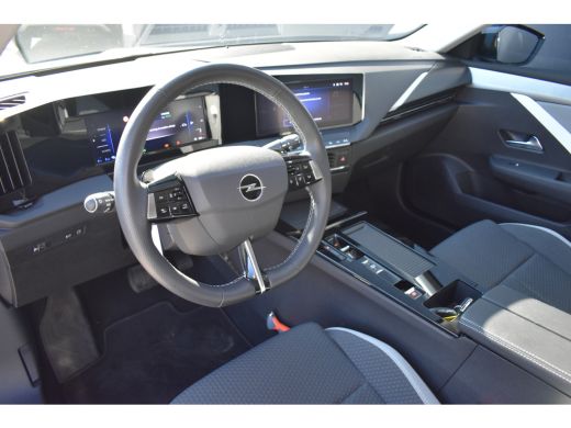 Opel Astra Sports Tourer Opel 1.6 Turbo Hybrid PHEV 180pk Automaat| Navigatie by App | Parkeersensoren | Cli... ActivLease financial lease