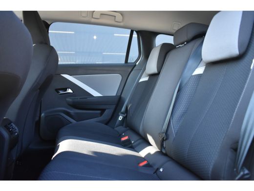 Opel Astra Sports Tourer Opel 1.6 Turbo Hybrid PHEV 180pk Automaat| Navigatie by App | Parkeersensoren | Cli... ActivLease financial lease