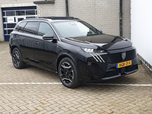 Peugeot E-5008 Peugeot GT Avantage 73 kWh| Panoramadak | Trekhaak | Voorstoel(en) met massagefunctie | Panoramad... ActivLease financial lease