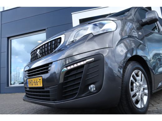 Peugeot Expert 2.0 BlueHDI 180 Standard Asphalt | Cruise Control | Camera | Trekhaak | Keyless | Xenon | Dodoeho... ActivLease financial lease