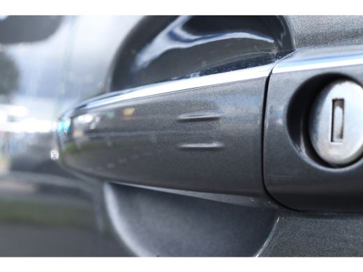 Peugeot Expert 2.0 BlueHDI 180 Standard Asphalt | Cruise Control | Camera | Trekhaak | Keyless | Xenon | Dodoeho... ActivLease financial lease
