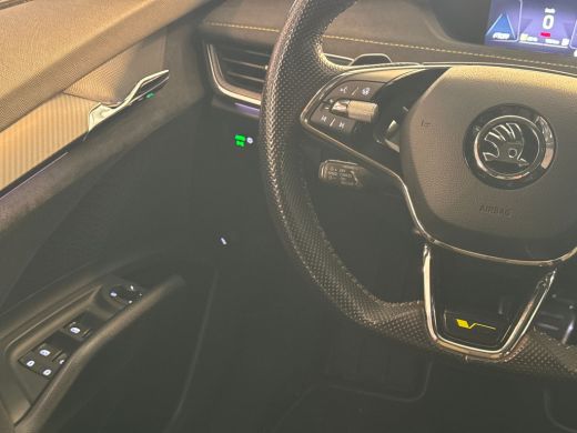 Skoda ENYAQ Coupé iV 80 RS 300pk / 21" lichtmetalen velgen / Warmtepomp / Verwarmbare voorstoelenr ActivLease financial lease